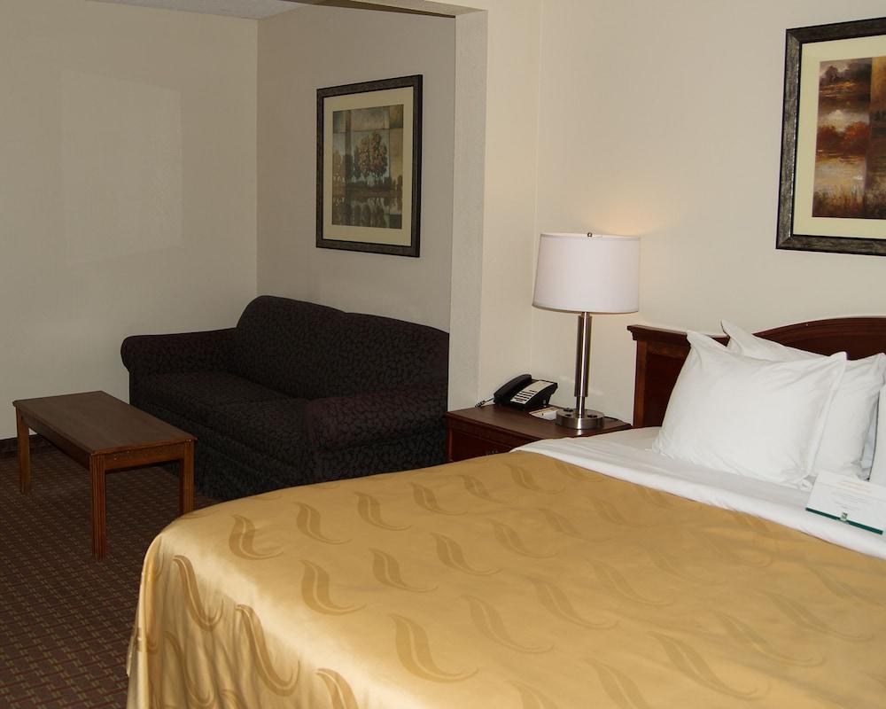 Quality Inn & Suites Lexington Near I-64 And I-81 Timber Ridge Zewnętrze zdjęcie