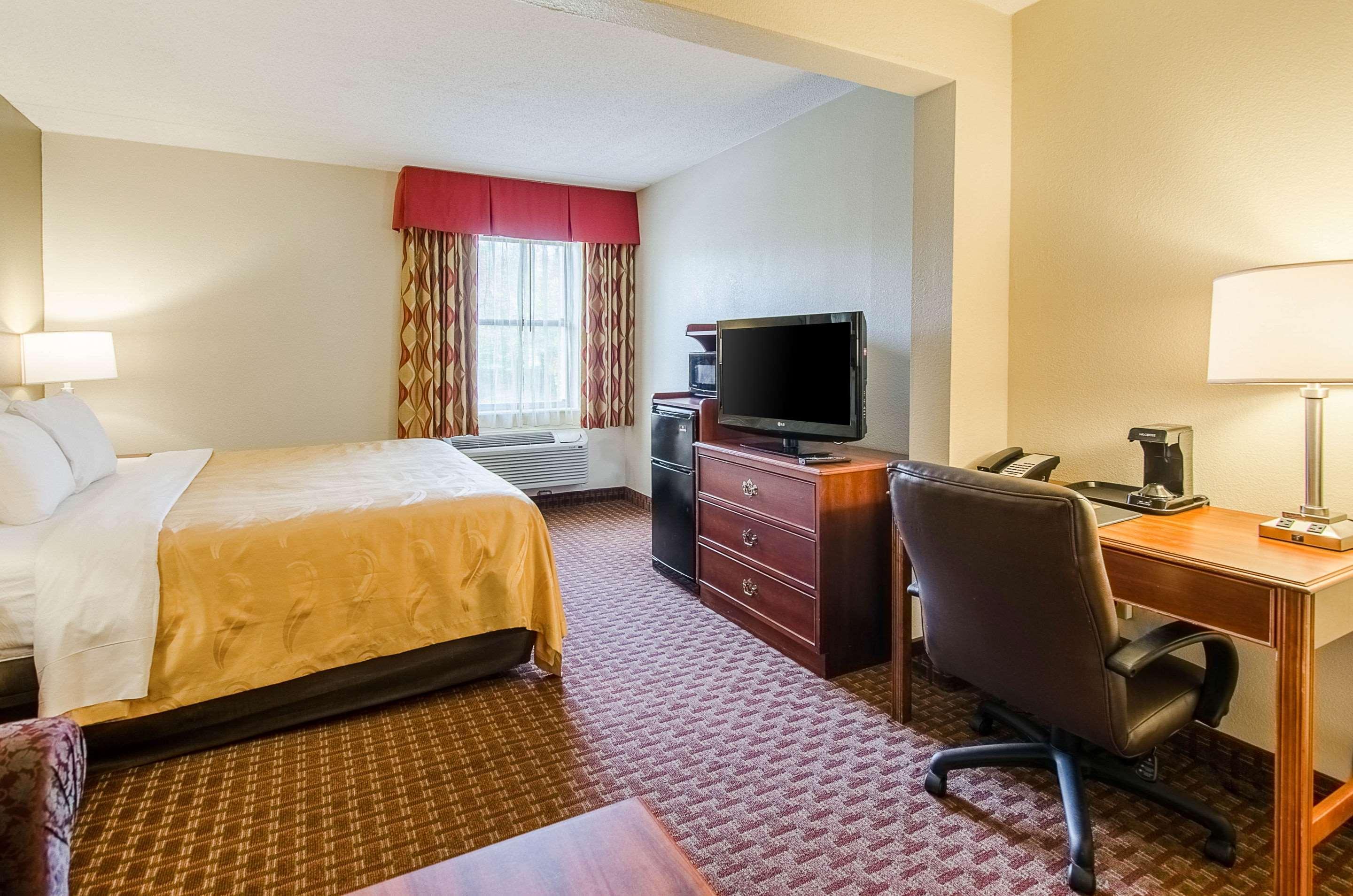 Quality Inn & Suites Lexington Near I-64 And I-81 Timber Ridge Zewnętrze zdjęcie