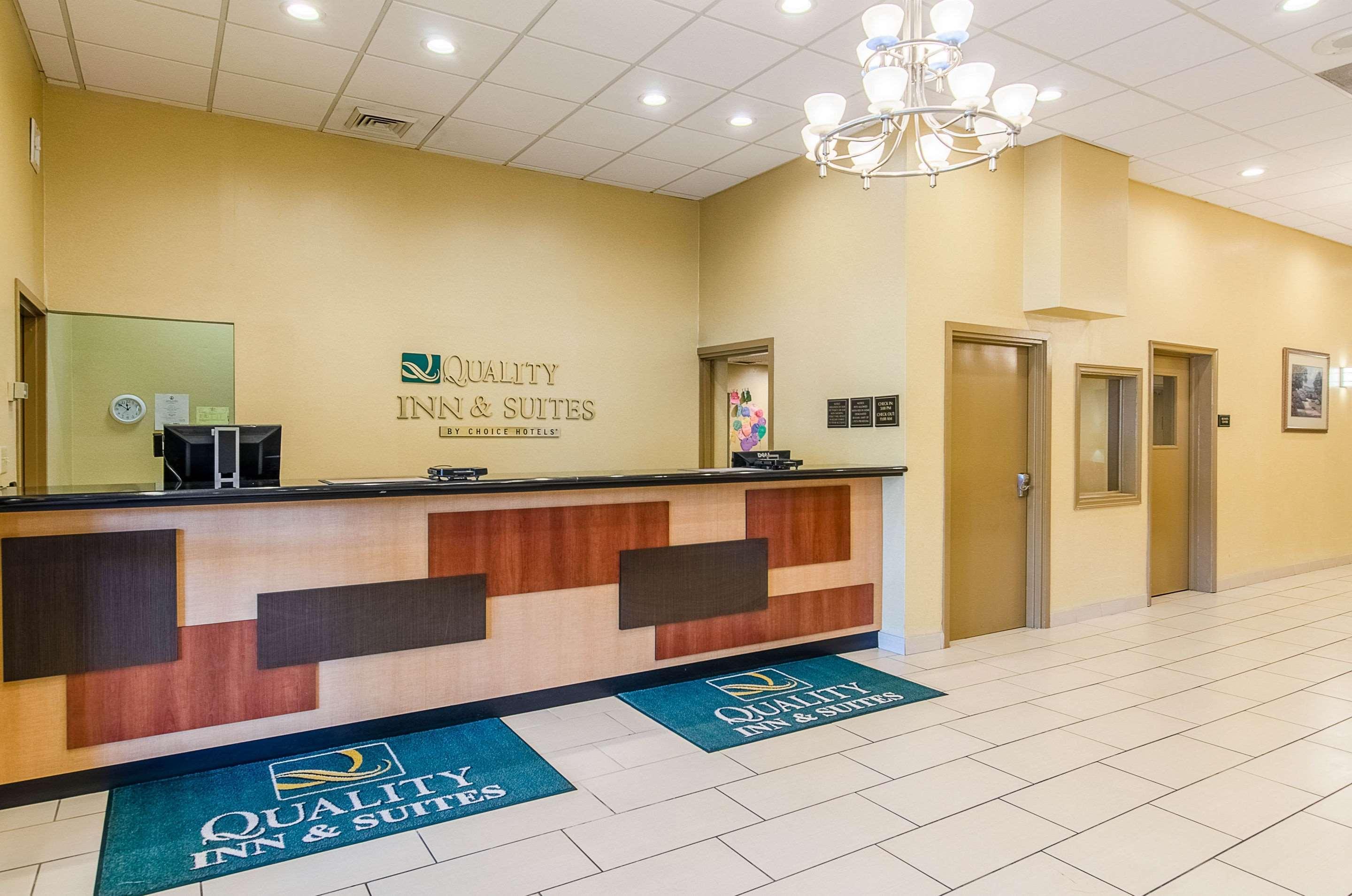 Quality Inn & Suites Lexington Near I-64 And I-81 Timber Ridge Zewnętrze zdjęcie