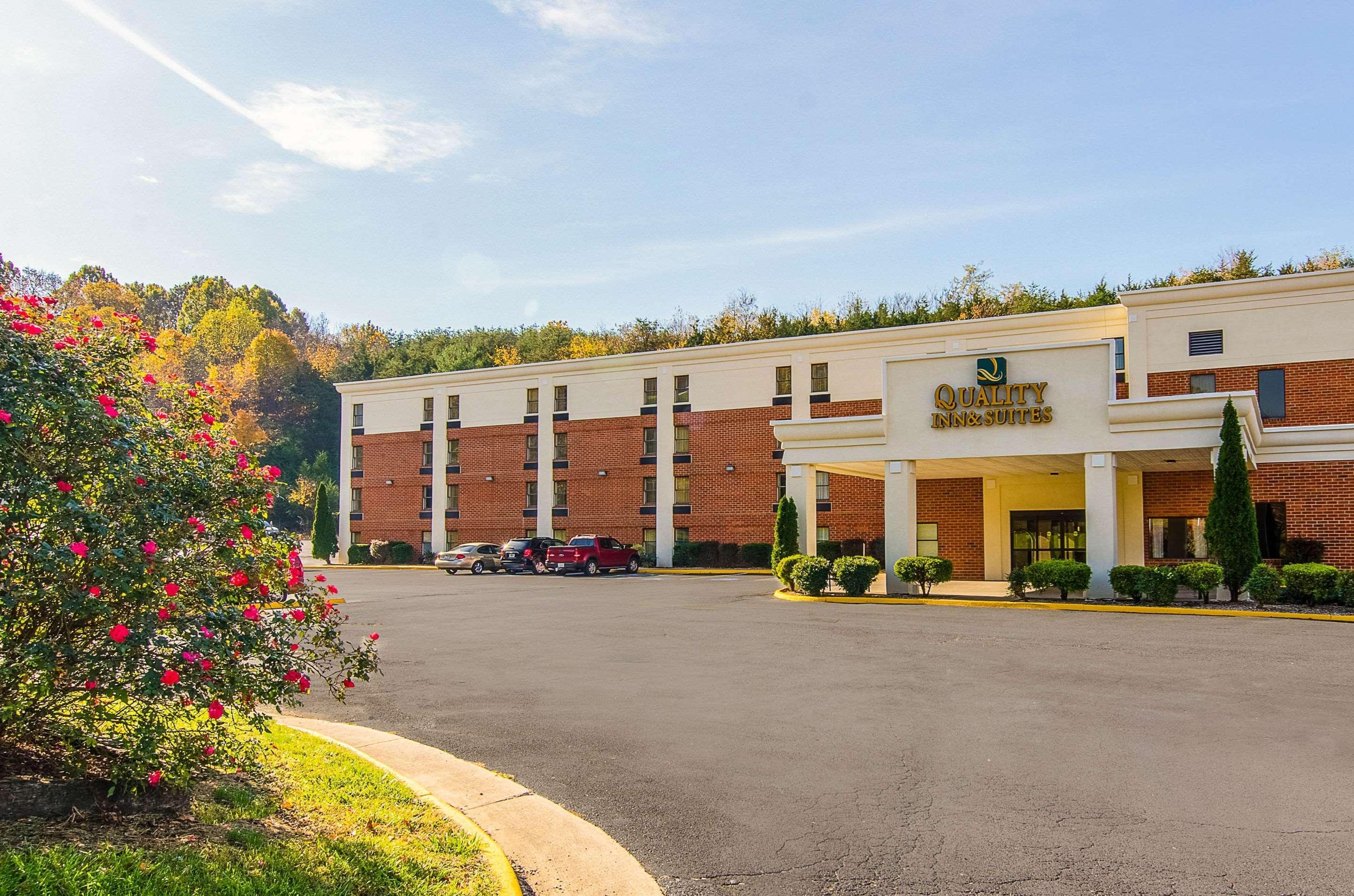 Quality Inn & Suites Lexington Near I-64 And I-81 Timber Ridge Zewnętrze zdjęcie
