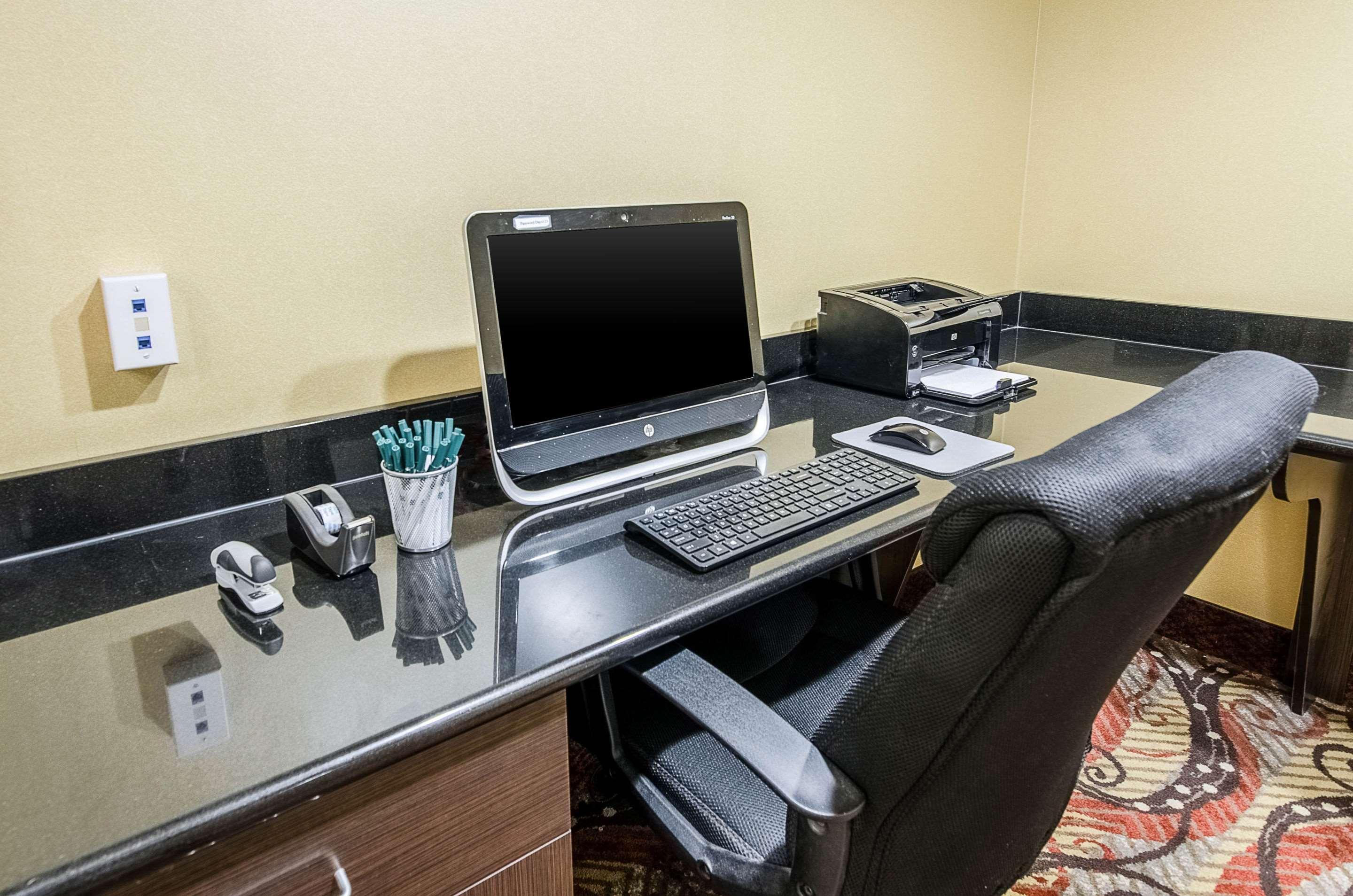 Quality Inn & Suites Lexington Near I-64 And I-81 Timber Ridge Zewnętrze zdjęcie