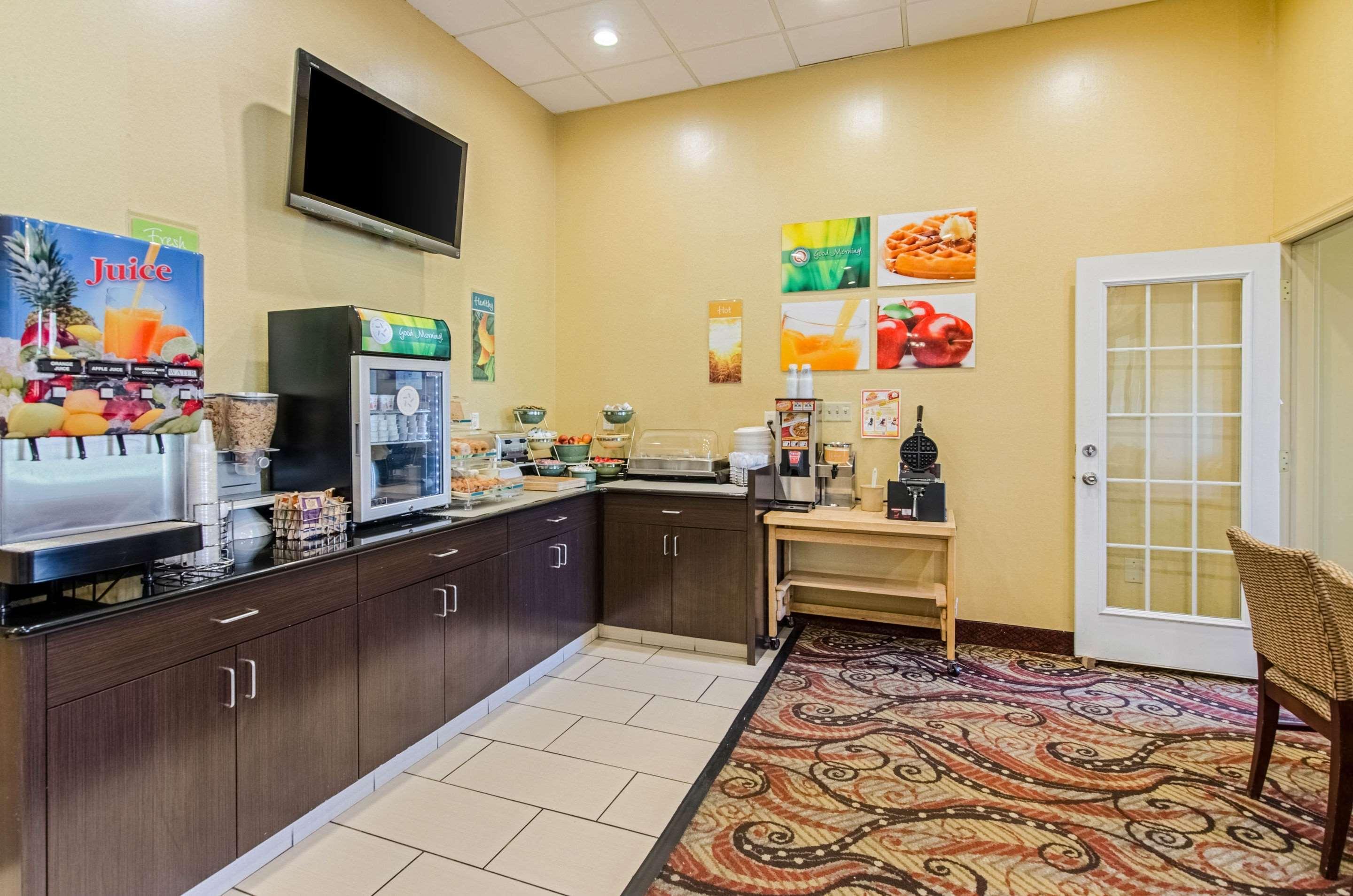 Quality Inn & Suites Lexington Near I-64 And I-81 Timber Ridge Zewnętrze zdjęcie