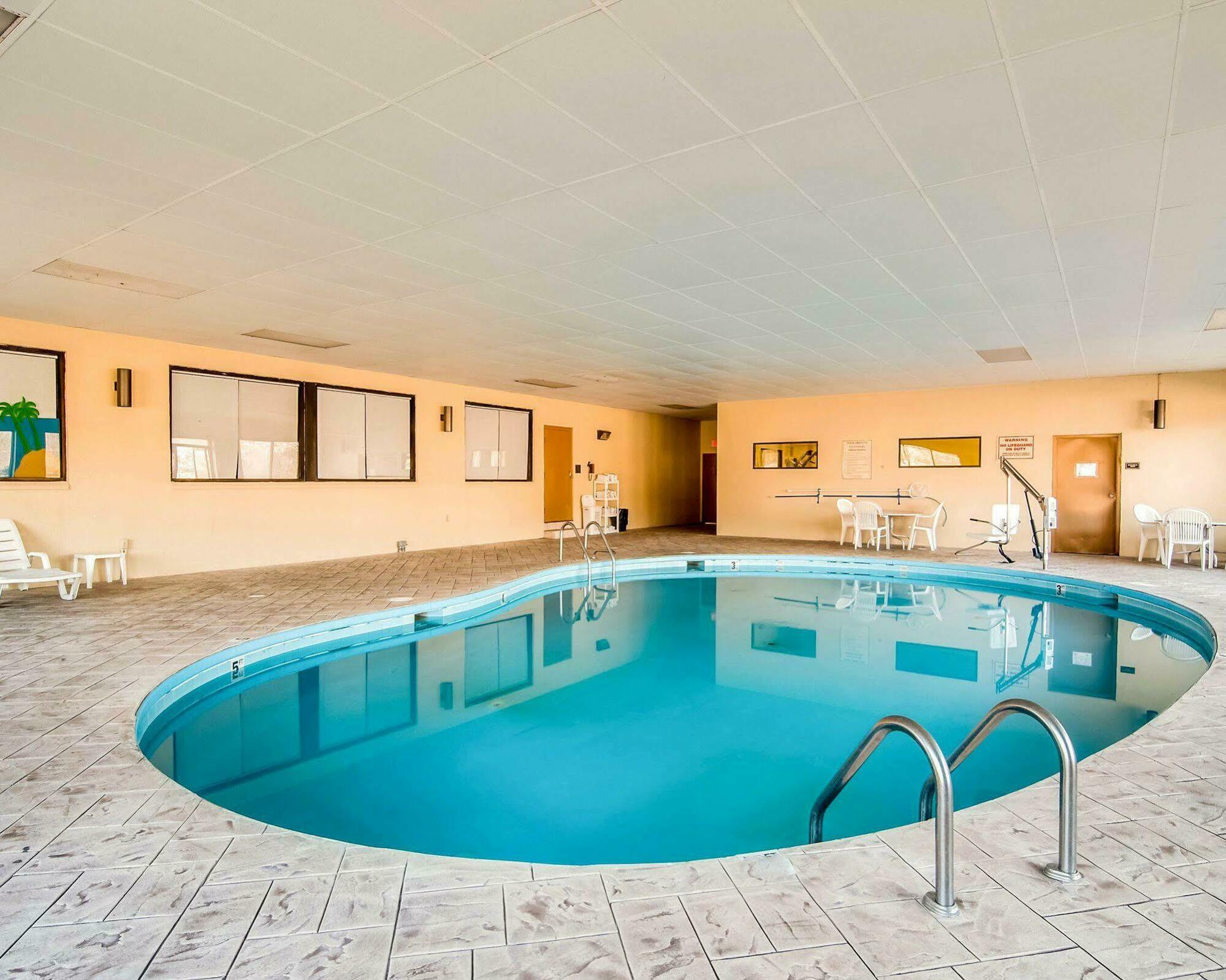 Quality Inn & Suites Lexington Near I-64 And I-81 Timber Ridge Zewnętrze zdjęcie