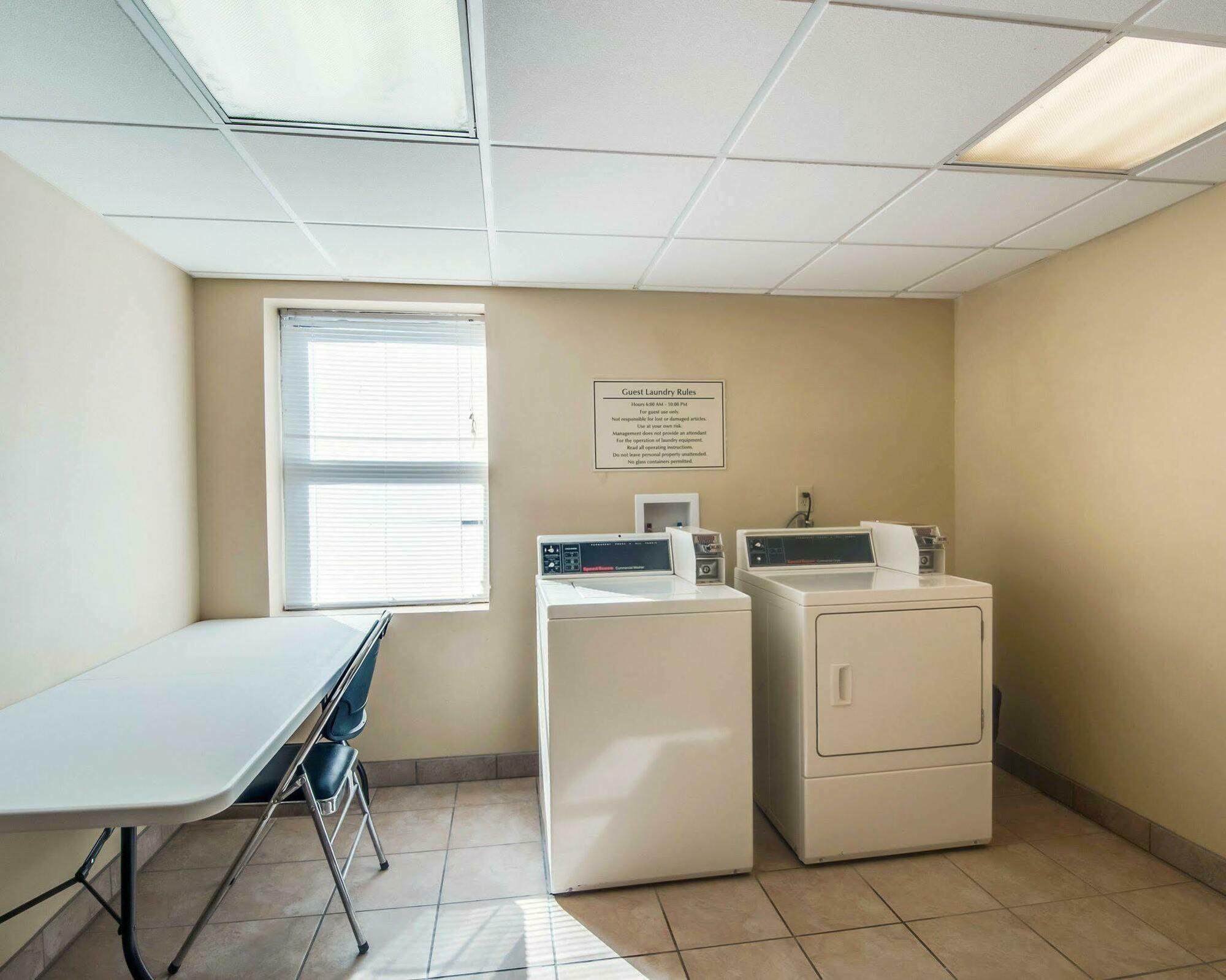 Quality Inn & Suites Lexington Near I-64 And I-81 Timber Ridge Zewnętrze zdjęcie