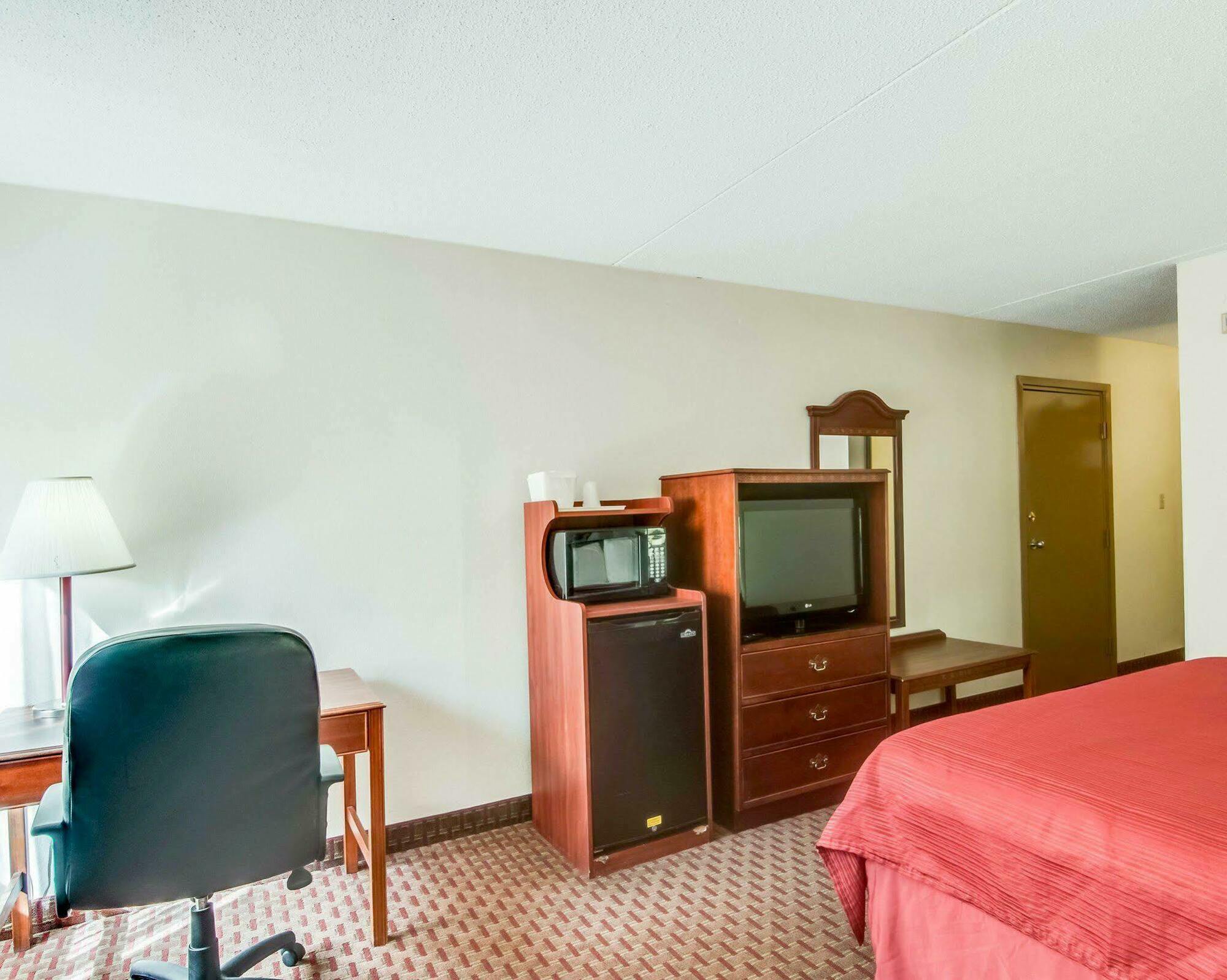 Quality Inn & Suites Lexington Near I-64 And I-81 Timber Ridge Zewnętrze zdjęcie