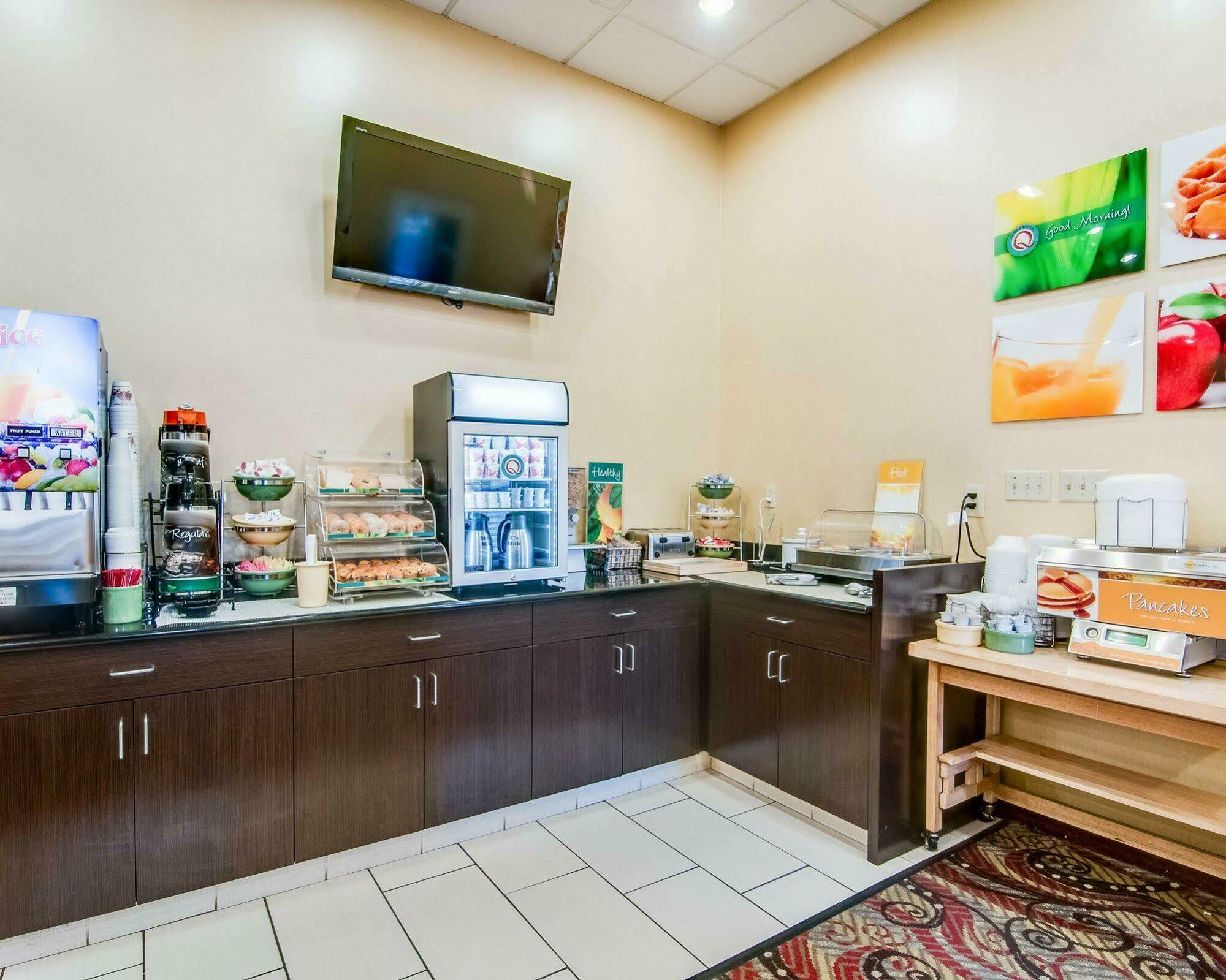 Quality Inn & Suites Lexington Near I-64 And I-81 Timber Ridge Zewnętrze zdjęcie